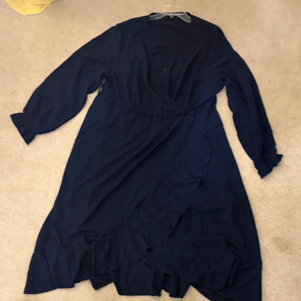 Elegant Navy Blue Women's Dress size 18 never worn brand new